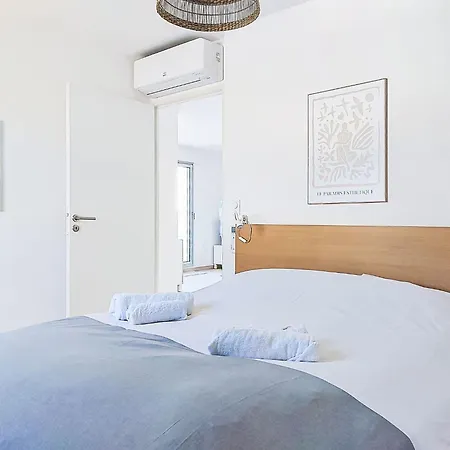 Florea Parc By Interhome شقة