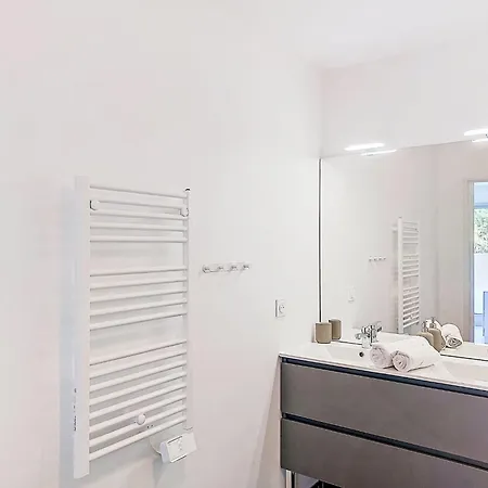 Florea Parc By Interhome أنتيب
