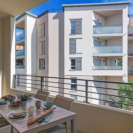 Florea Parc By Interhome * أنتيب