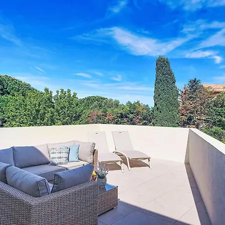 Florea Parc By Interhome * أنتيب
